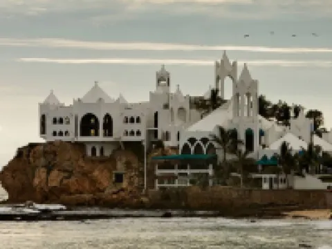 Holiday Inn Express & Suites Mazatlan by IHG Hotel di Mazatlan