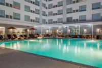 Cambria Hotel Phoenix Chandler - Fashion Center - piscina