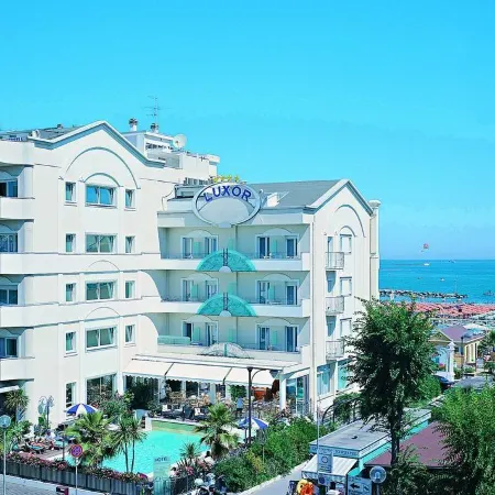 Luxor Cattolica Beach Hotel