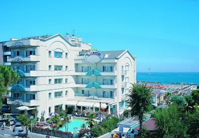 Luxor Cattolica Beach Hotel Hotel di 