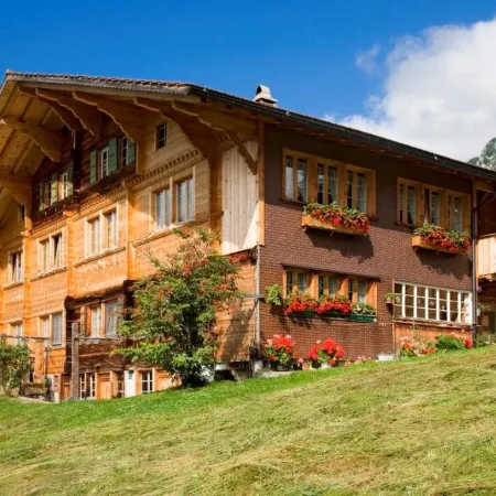 Bauernhaus Uf dr Flue Hotels in Frutigen