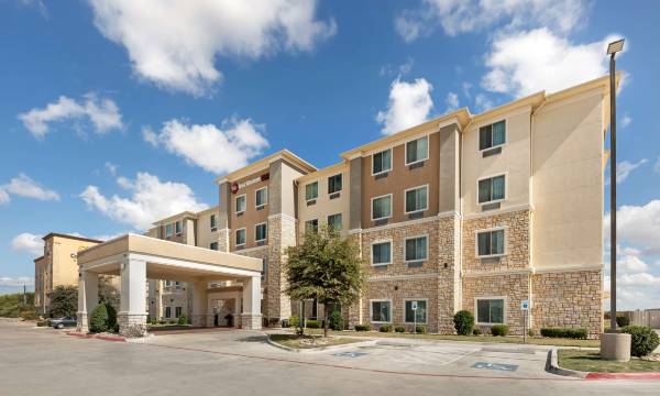 Best Western Plus Buda Austin Inn Suites
