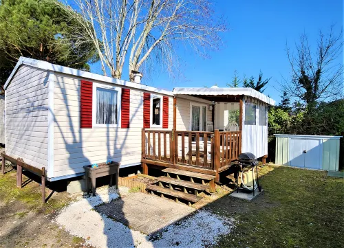 3 Bedroom Mobile Home Near the Beaches