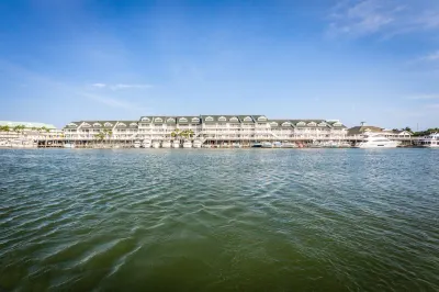 Holiday Inn & Suites Clearwater Beach S-Harbourside