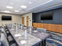 Fairfield Inn & Suites Cincinnati Airport South/Florence Hotels in Florence