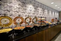Four Points by Sheraton Boston Newton - Desayuno