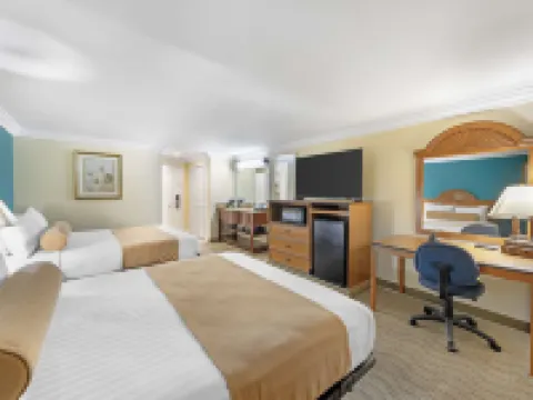Best Western Harbour Inn Suites Hotels in Sunset Beach