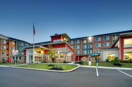 Residence Inn Philadelphia Valley Forge/Collegeville Отели рядом с достопримечательностью «The Hill School»