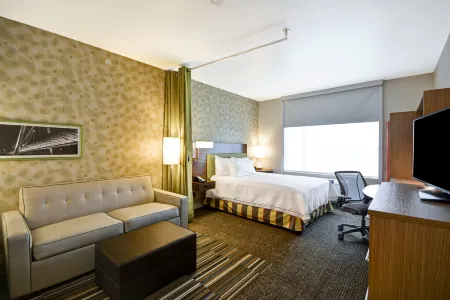 Home2 Suites by Hilton Dallas Downtown at Baylor Scott & White Отели рядом с достопримечательностью «Texas Museum of Automotive History»