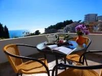 Studio with Sea views and Large Terrace with sun bed Hotels in 