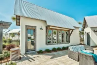 Merry Way: 30A Elegant 3BR Getaway! Pool-Beach-Dining-Events-Electric Cruiser!