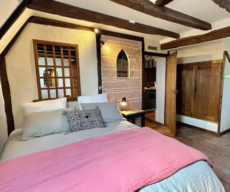 "Le Petit Tinténiac" cosy T2 in the heart of the Doutre district Отели рядом с достопримечательностью «Ancien couvent de la Baumette»