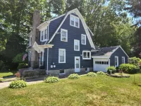 Vacation Starts Now! Pet friendly, beach fun 5 min away!