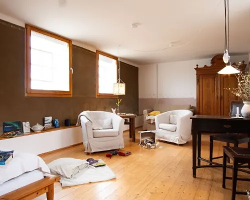 Small romantic apartment with sauna, garden, pool Hotels in Pegau