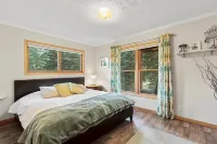 Beautiful home in Blue River steps away from Quandry Peak and Breckenridge Hotels near Quandary Peak Trailhead