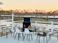 Stylish Home-Private Heated Pool-HotTub, Walk to Beach, Bikes,EV Charger & More!