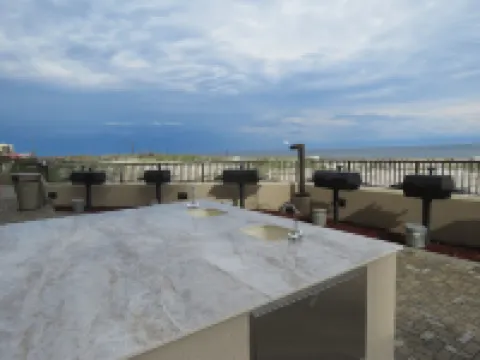 Spacious Gulf Front 3 Br Phoenix X May Fill the Gap Discounted Rates