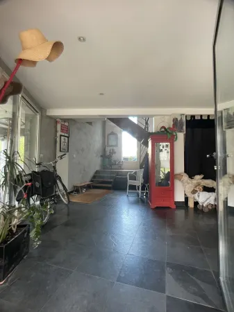 Contemporary near Paris