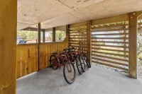 JB by the Sea + 5 Min Walk to Beach + Pool