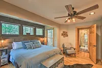 The Rainbow Lodge- Riverfront, Fiber, HotTub, Fish, DogOK, Game Room, Movie Room