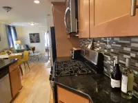 Exquisite 3rd Floor Private Apt with Style 웨스트필드 호텔