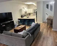 Clean remodeled hilltop rental home. Close to rivers and the ocean. Hotels in Coos County