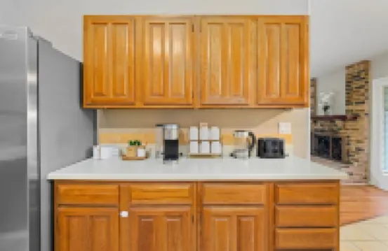 Spacious Master King Bed  Suite, & Fast wi-fi, Mins to Convention Center