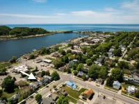 Beautifully Renovated 2 bedroom, 1 bath charmer Hotels in Frankfort