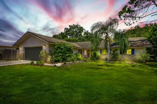 Private 3 Bed 2.5 Bath, Solar Heated Pool, Hot Tub & Billiards! Over 2,000 sqft!