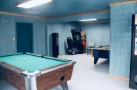 Kellerman’s at Villager-Pool, Resort Dock