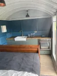 Luxury Shepherd's Hut near the beach