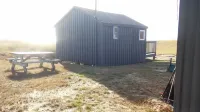 Driftwood Studio Beachfront cottage right in the Dunes Hotels in Sagadahoc County