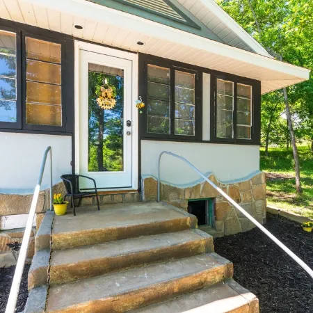 Honey Hive in Rockaway Beach