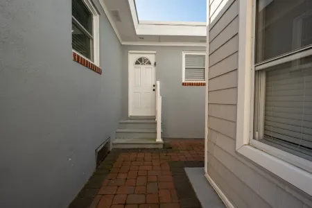 Sweet and Spacious Stay Two Blocks from Wildwood's Best Beaches Отели рядом с достопримечательностью «Серфсайд Пир»