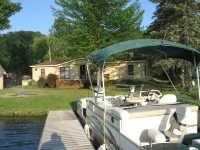 3 bedroom lakefront vacation home Hotels in Barry County