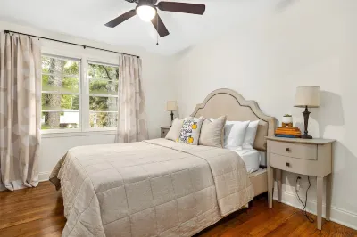 Stylish, Newly Renovated Home in Prime Location! Hotels near Edible Arrangements