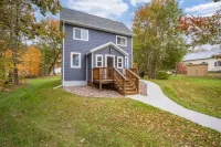 Entire Home Near Lake Superior