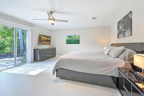 PROMO 5% WEKKLY/10% MONTHLY DISC.Renovated Tropical Paradise Home with Hot Tub