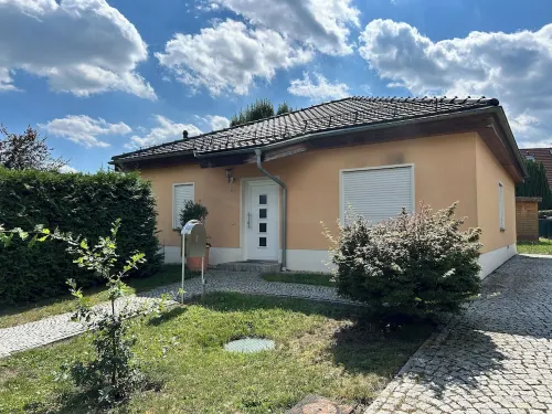 Vacation home Landhaus Habichtnest - 1500 m from Lake Olbersdorf Hotels in Bertsdorf