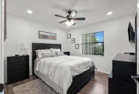 Modern Oasis: Tranquil Living in Royal Palm Beach
