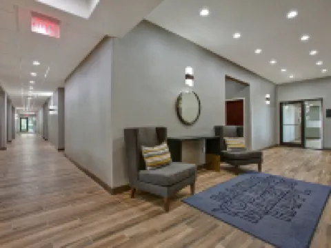 Hampton Inn & Suites Dallas-DeSoto Hotels in DeSoto