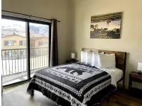 Cozy Wolf Lodge — Unit 3 - バルコニー