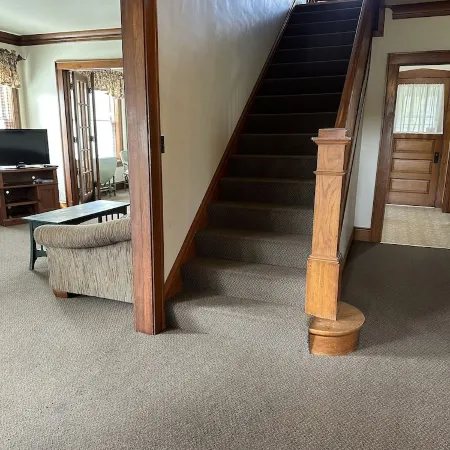 Four bedroom charming historical Harbor Haus in central Egg Harbor