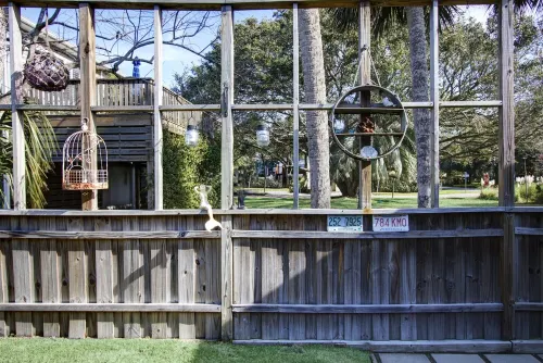 Tiny but perfect, super close to the beach.