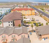 Newly updated- Mermaid Cove, Padre Island -Whitecap Beach - Across the Gulf!