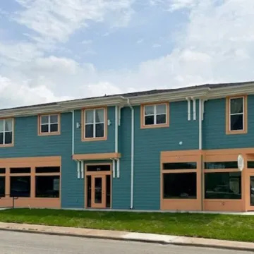 Charming & Spacious Hideaway by Downtown Bryan