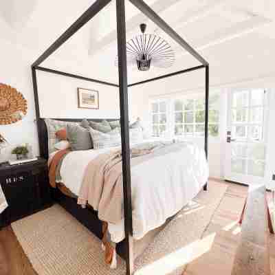 Cozy Laguna Beach Cottage 3min walk to the ocean and 7min walk to the village! Rooms