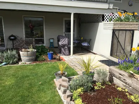 Studio apartment overlooking the Snake river