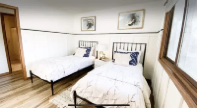 Home Calls the Heart- 10 minutes to Mayo.  Split-level home with fenced-in yard.