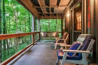 Smoky Mountain Christmas! King Beds -Hot Tub -Fire Pit -Pool Table -Wood Stove!